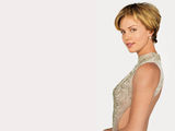 charlize1661600x1200.jpg