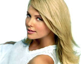 charlize2051280x1024.jpg