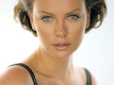 charlize2231600x1200.jpg
