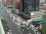 LiveLeak-dot-com-83132-i_traffic_jam.jpg