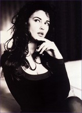 Monica_Bellucci_scan08.jpg